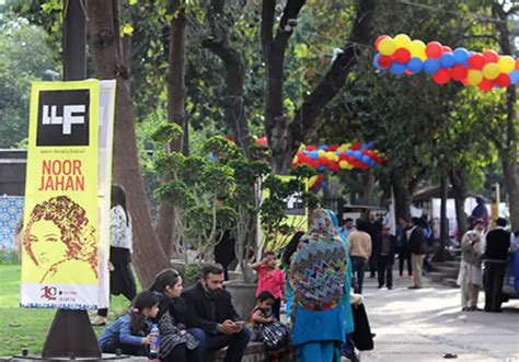 Lahore Literary Festival: Juhla Pakistanieleiskirjallisuuden uudistumisesta ja kulttuurin yhdistämisvoimasta